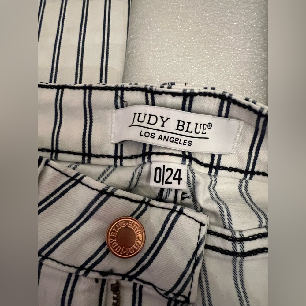 Judy Blue White Vertical-Striped Flare Jeans - Picture 10 of 14
